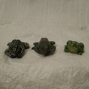 Set of 3 Wooden Frogs (2 are hangables)🐸🐸🐸